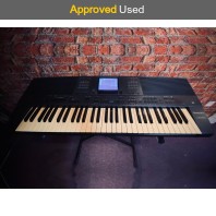 Used Technics KN1400 Arranger Keyboard